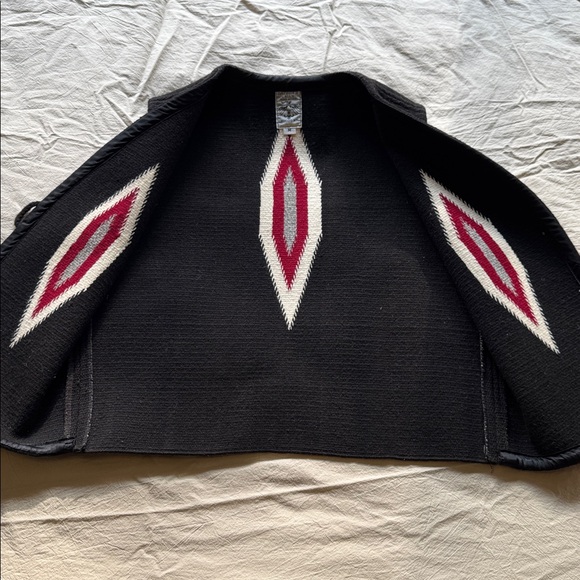 Chimayo Black Vest with Red and White Geometric Pattern - Picture 5 of 6